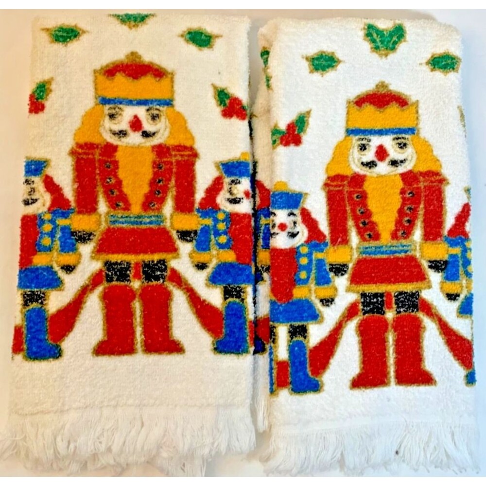 Vintage Christmas Hand Towels Set 2 Nutcracker Printed Holiday Bathroom Decor